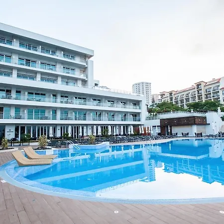 Meliã Madeira Mare Hotel